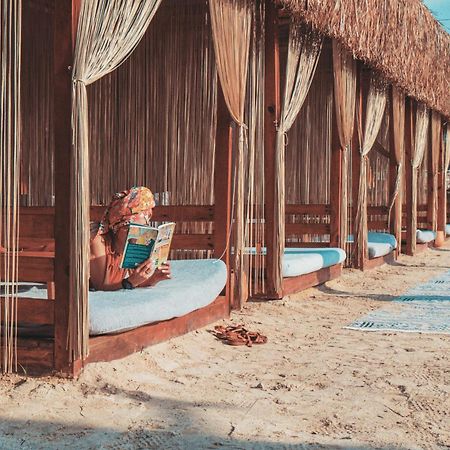 Beach 222 厄吕代尼兹 外观 照片